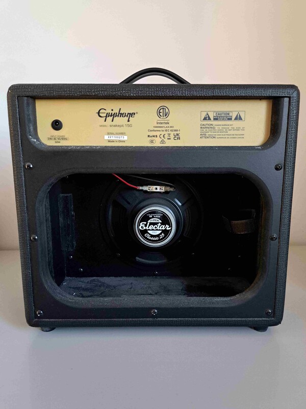 Elbląg Wzmacniacz / Combo gitarowe - Epiphone Snakepit 15G.
Wzmacniacz gitarowy typu combo o mocy 15W, przeznaczony