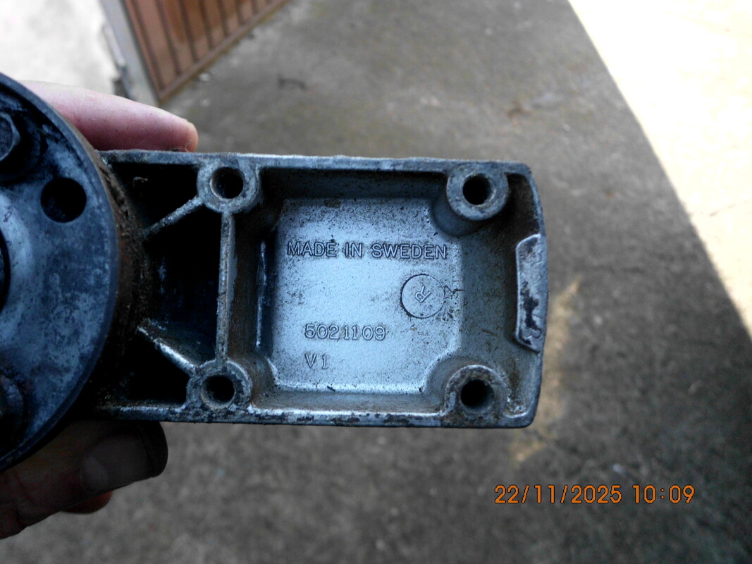 Elbląg Przekładnia kątowa do kosy spalinowej Husqvarna 240R, 245R, ID 5021109 V1Przekładnia kątowa do kosy spalinowej