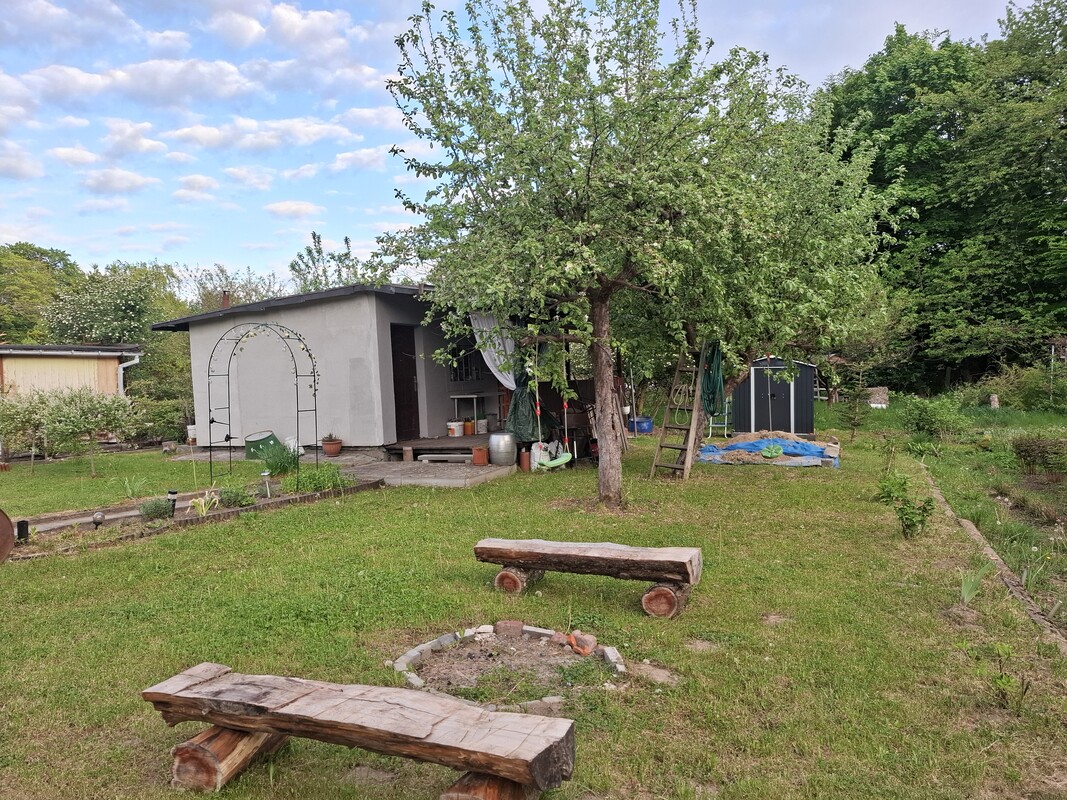 Elbląg Sprzedam działkę ROD 430m2 altanka murowana 3 lata temu 20m2,darmowy prąd (panele) ciepła woda, prysznic, WC,