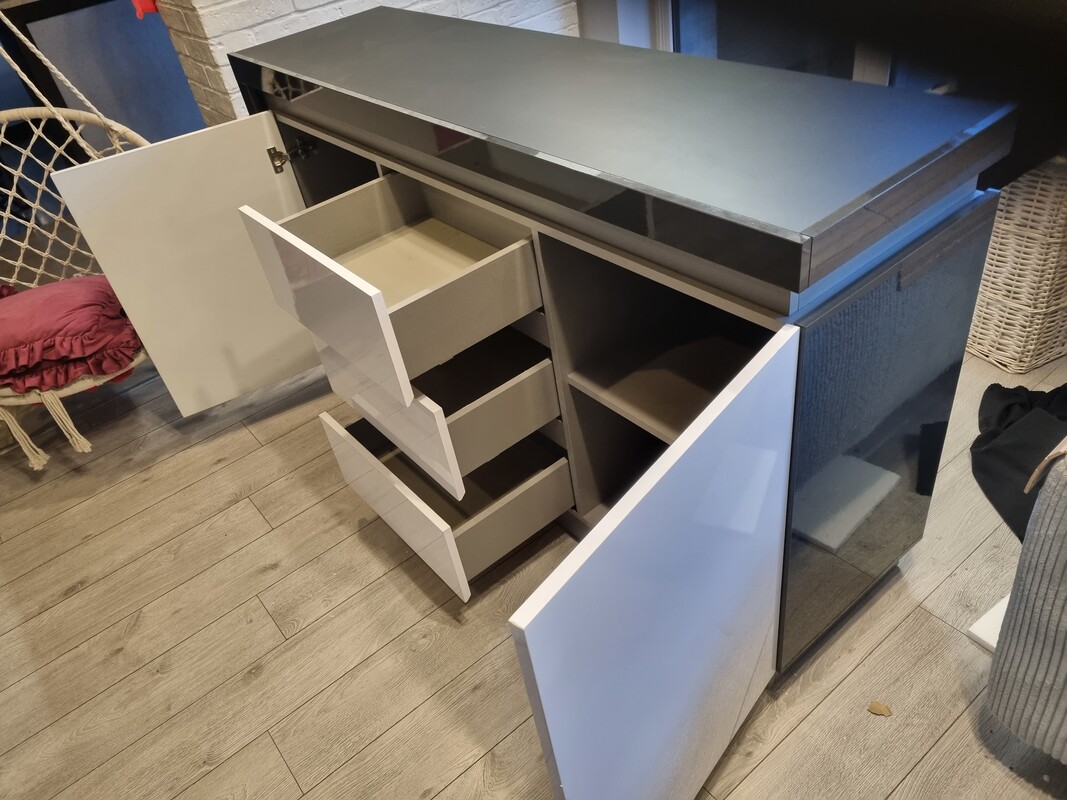 Elbląg Komoda wymiary wys 89 dł. 158 szer. 42