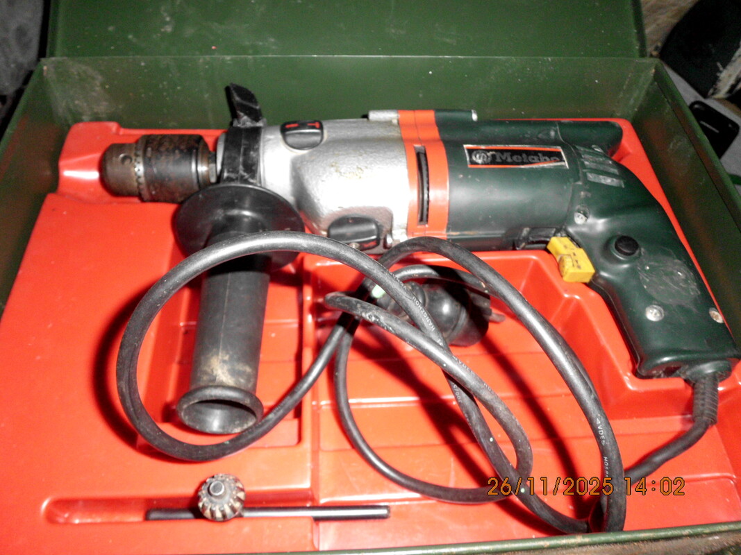 Elbląg Witam sprzedam Metabo EDV1000 o mocy 1000w. Sprzęt jest w sprawny i był używany sporadycznie w domu. Posiada