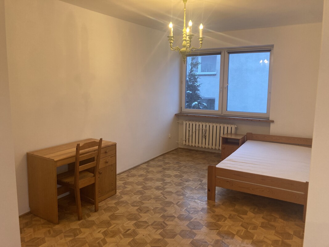 Elbląg Wynajmę umeblowany pokój z balkonem (25m2) w domu jednorodzinnym, do dyspozycji kuchnia, dwie łazienki,
