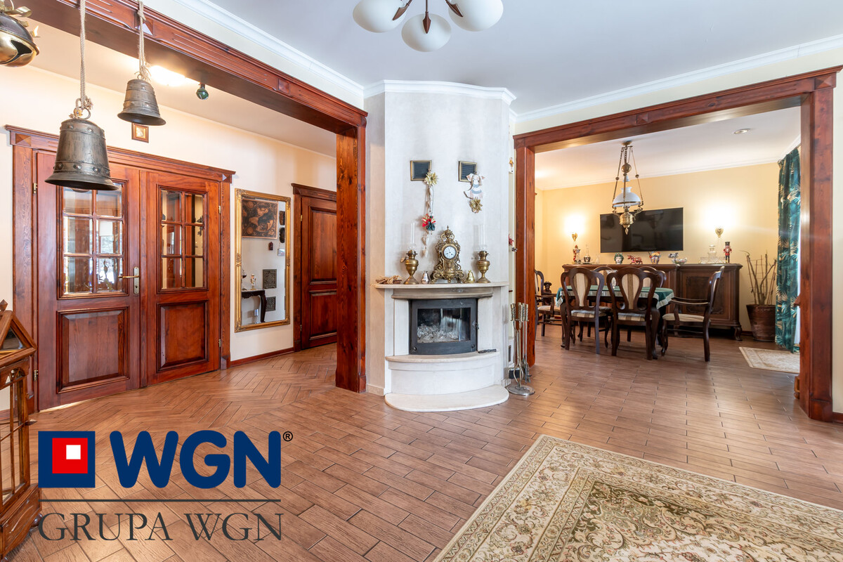 Elbląg WGN Nieruchomości oddział Elbląg prezentuje dom wolnostojący położony przy ul. Lipowa na osiedlu Dąbrowa. Tylko