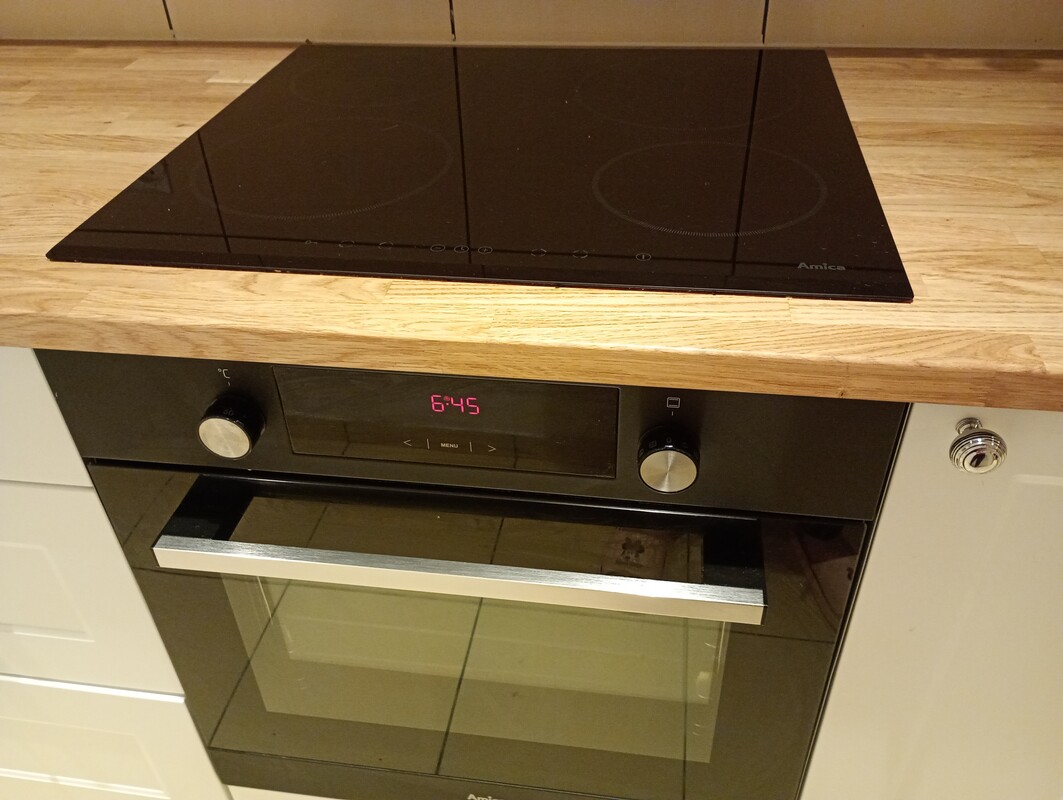 Elbląg Witam mam do sprzedania meble kuchenne, i do tego sprzętu AGD typu lodówka piekarnik z płytą kuchenną zlew,