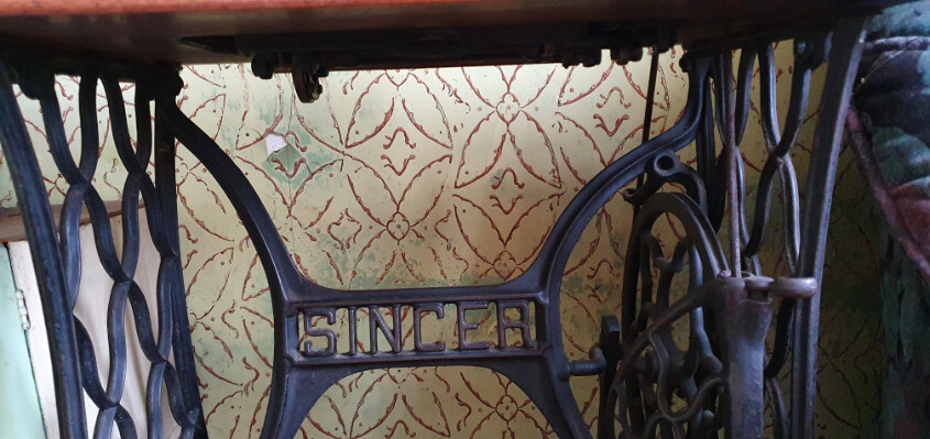 Elbląg Maszyna do szycia Singer, sprawna, stan jak na zdjęciach.