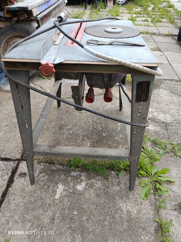 Elbląg Piła tarczowa stacjonarna z PRL na 3 fazy, wtyczka 16A, sprawna. Nie wysyłam. Odbiór w Elblągu