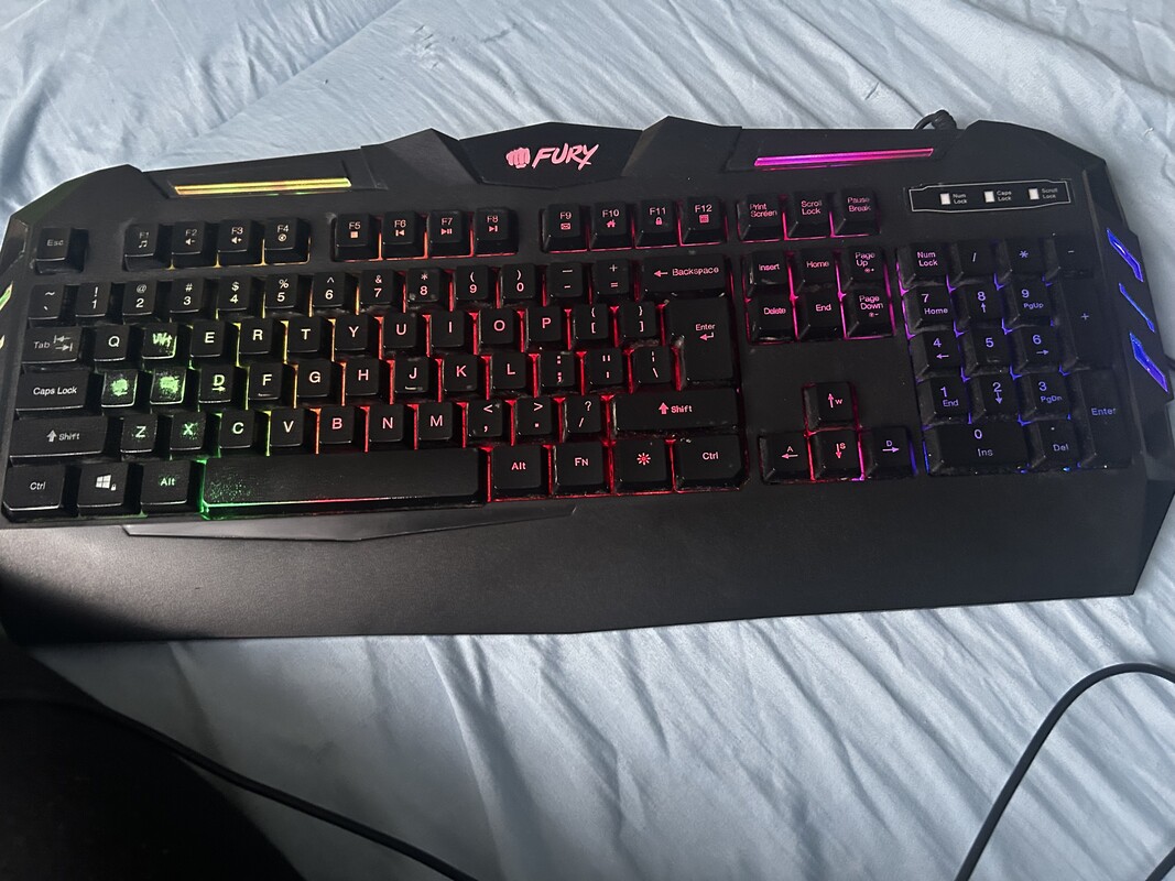 Elbląg Sprzedam używaną podświetlaną klawiaturę FURY Spitfire w stanie średnim
płatność: przelew na telefon lub