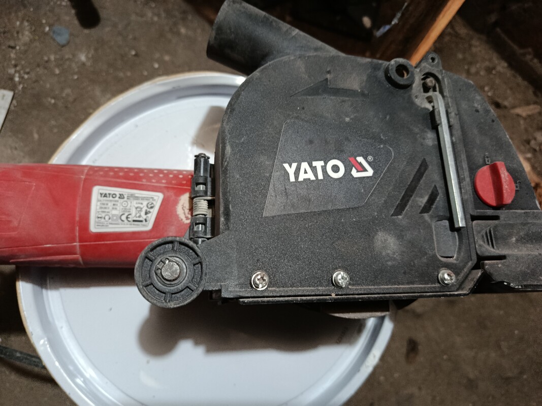 Elbląg Witam posiadam do sprzedania narzędzia budowlane
L-box mini wkrętak Bosch -200zł
Bruzdownica YATO