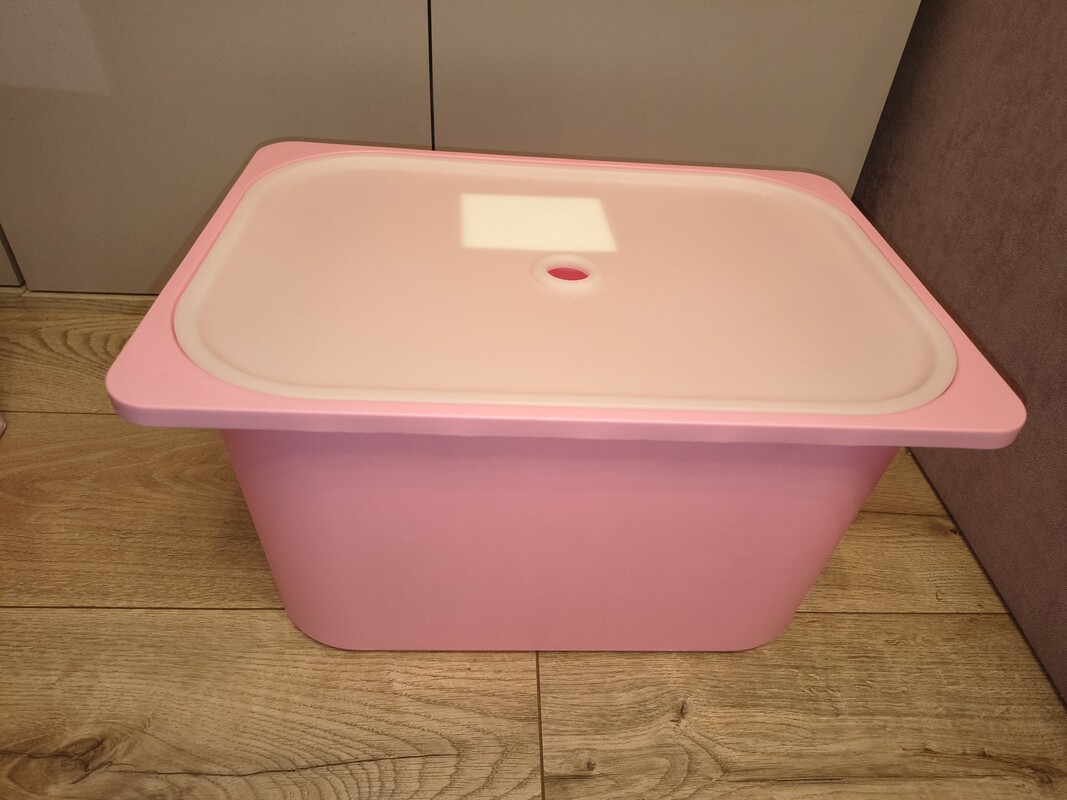 Elbląg 3 pudła plastikowe Ikea na zabawki kolor różowy z przezroczysto matową klapą ( komplet)