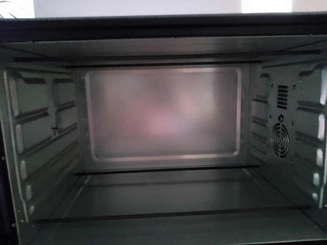 Elbląg Sprzedam piekarnik elektryczny camry z rożnem. blaszka i ruszt. brak instrukcji obsługi