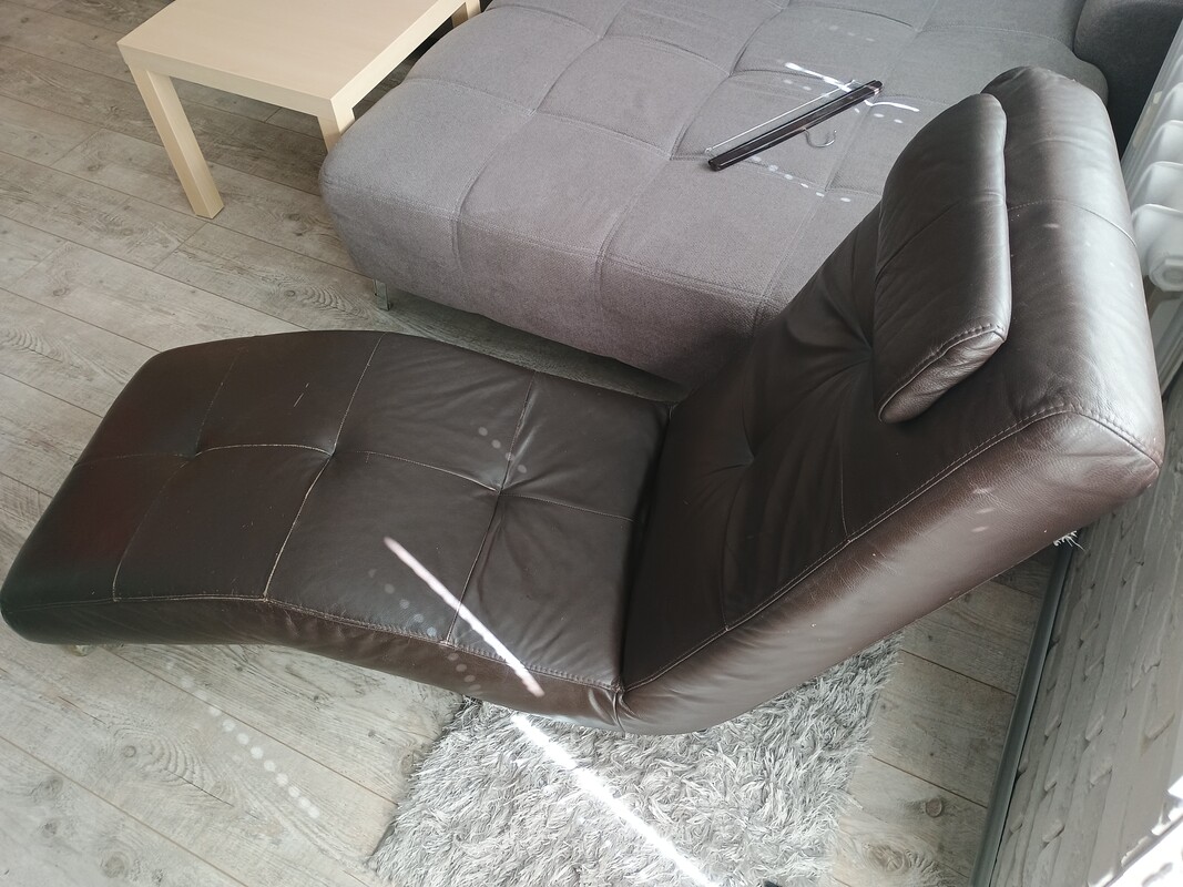 Elbląg Sprzedam lustro wys. 80cm szer. 65cm oraz fotel skórzany szezlong
