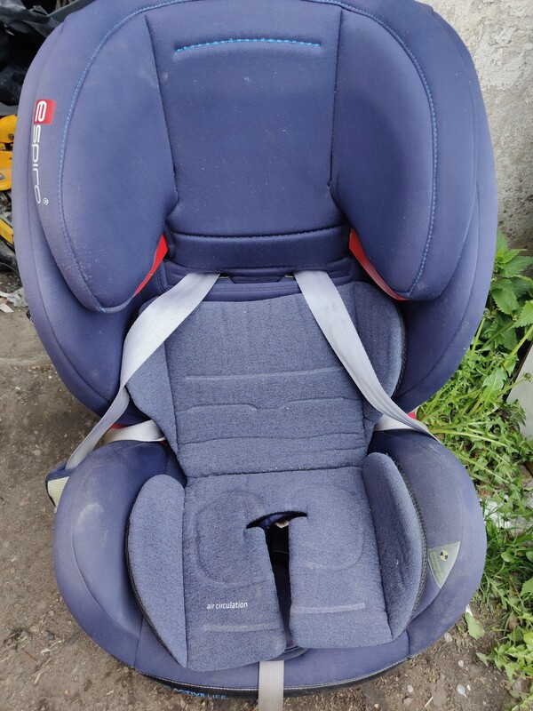 Elbląg Fotelik samochodowy ESPIRO montowany na stałe. .. Stan bardzo dobry. ..