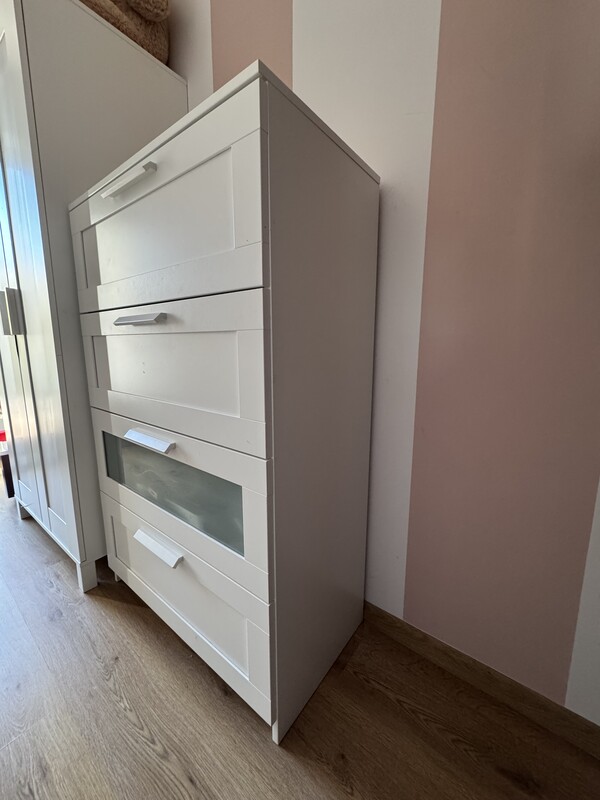 Elbląg Sprzedam komodę Ikea stan bardzo dobra cena 250zl odbiór osobisty tel