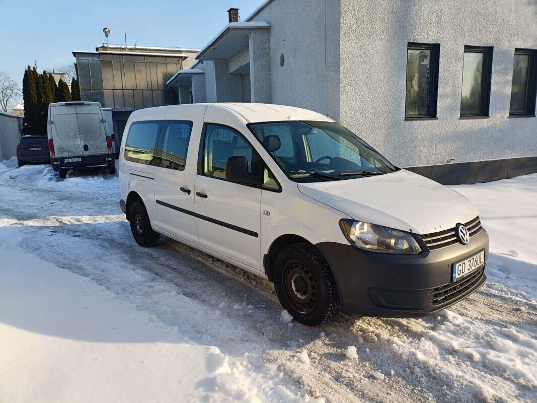 Elbląg Sprzedam VW Caddy 1.6 tdi w wersji przedłużonej MaxiWyposażenie:Klimatyzacja ręcznaElektryczne szyby i