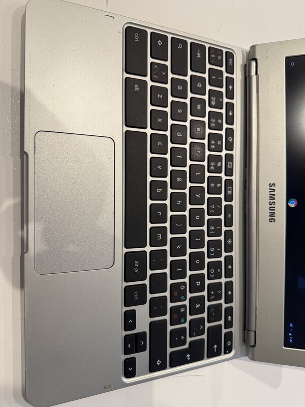 Elbląg Sprzedam laptop
Do nauki czy pracy
Wszystko działa
Samsung
Do negocjacji