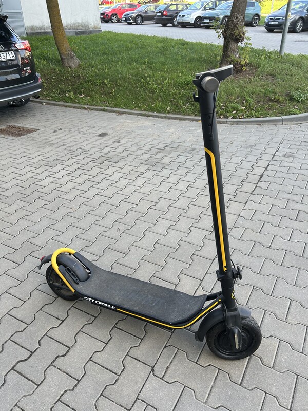 Elbląg Hulajnoga elektryczna City Cross-E – na sprzedaż Sprzedam hulajnogę elektryczną City Cross-E. Hulajnoga