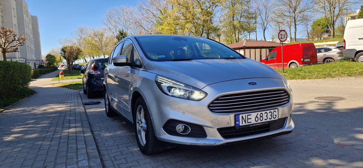 Elbląg SPRZEDAM FORD S-MAXRok produkcji: 2016Przebieg: 218 tys. Silnik: 2.0 150KM DieselSkrzynia biegów:
