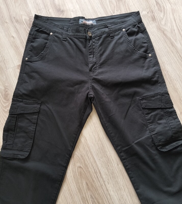 Elbląg Męska kurtka skórzana firmy Volcano L na każdą porę roku, dł.70cm. obw.120cm. wzr.180cm. Spodnie Savil Jeans W32