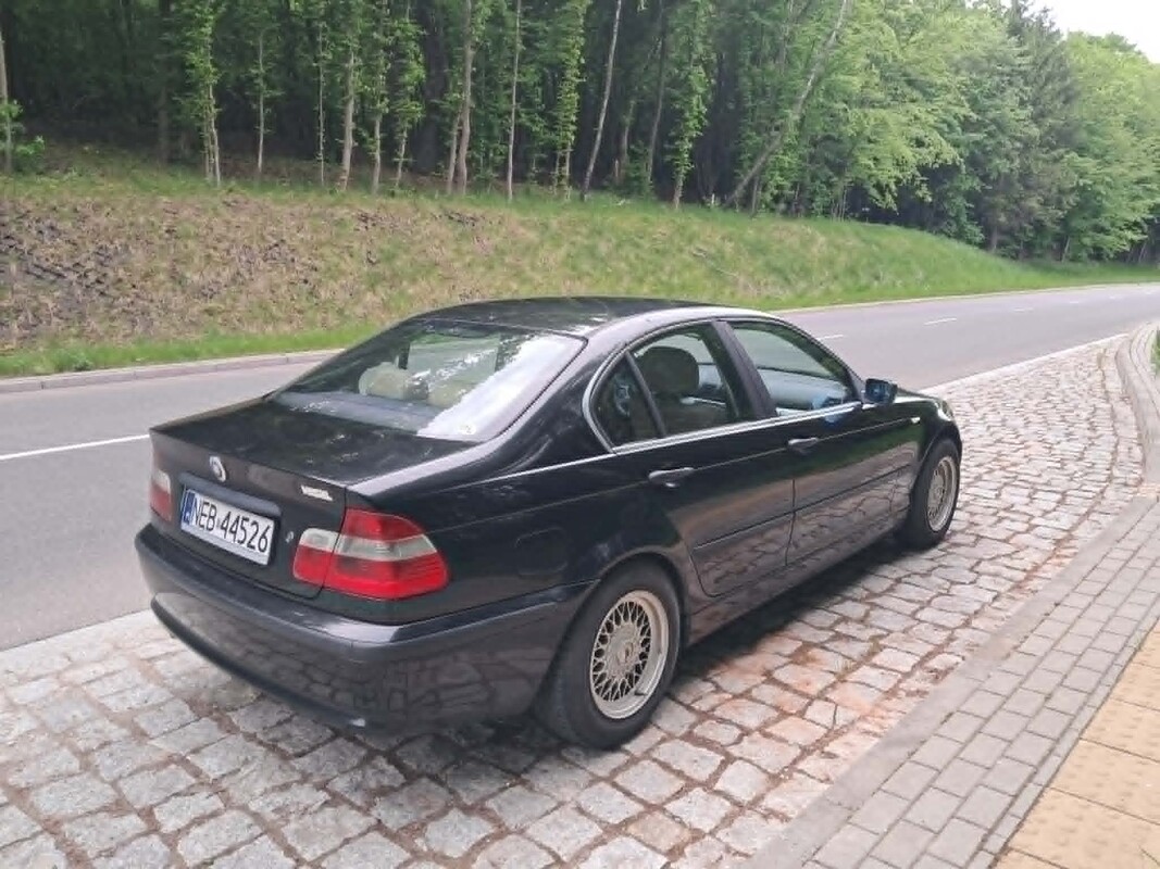 Elbląg Na sprzedaż BMW e46 318d 2004 rok. BMW Seria 3 – Klasyczny sedan z 2004 roku, znany z solidności i