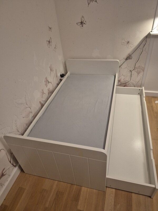 Elbląg 🛏️ Sprzedam łóżko dziecięce z materacem 🛏️