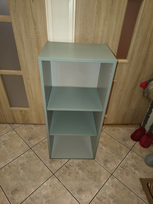 Elbląg Witam. Regał w modnym kolorze szaro - zielonym wymiary regału to : wys90cm x szer40cm x głęb30cm cena 40zł