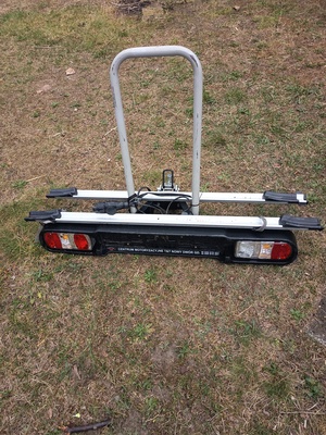 Elbląg 🚗 Sprzedam bagażnik na hak samochodowy (dwa rowery) 🚲