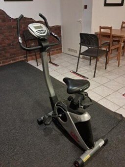 Elbląg Witam, 
Na sprzedaż mam rower stacjonarny marki : Sapphire Ultimate II. 
Rower jest ELEKTROMAGNETYCZNY z