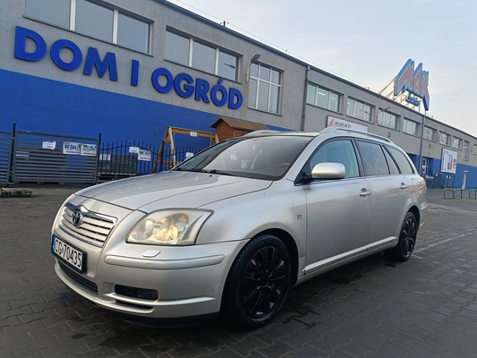 Elbląg Toyota Avensis
