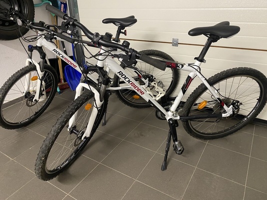 Elbląg Sprzedam 
Rower rockrider  5.3
Rama-rockrider aluminiowa
Przerzutki-sram x5
Przełożenia 0-3,0-9
Hamulce