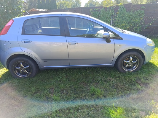 Elbląg Sprzedam Fiata GrandePunto 1.4 -8v z 2007r