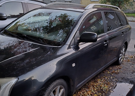 Elbląg Sprzedam Toyotę Avensis 2,2.
Uszkodzone wtryski. 
Cena do negocjacji.