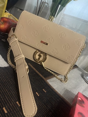 Elbląg Witam
Mam
Na sprzedaż kilka rzeczy w stanie idealnym. Ubytek perfum widoczny na zdjęciach. Zachęcam do zakupu,