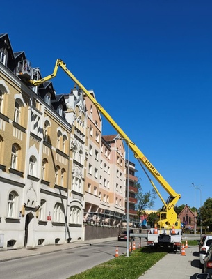 Elbląg • usługi podnośnikowe - wynajem podnośnika koszowego 27m
• wycinka, pielęgnacja drzew i krzewów 
• czyszczenie,