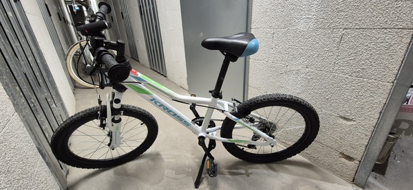 Elbląg Witam. Sprzedam używany rower marki  KROSS LEA Mini 2.0  20 stan bardzo dobry. Mało używany można policzyć na