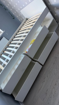 Elbląg Oddam łóżko wymiary: 200x96 cm
Łóżko bez materaca, transport i wyniesienie  we własnym zakresie.