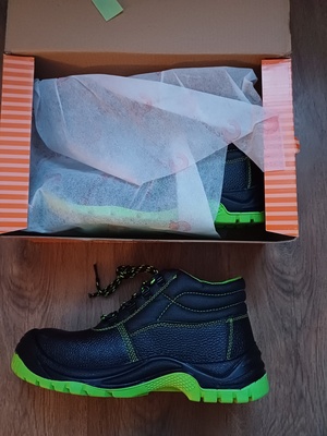 Elbląg NOWE buty ochronne robocze z blachami rozmiar 44,w oryginalnym opakowaniu