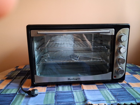 Elbląg Przekażę osobie potrzebującej używany piekarnik z termoobiegiem - sprawny. za 1 kg kawy ziarnistej. 
Wiecej