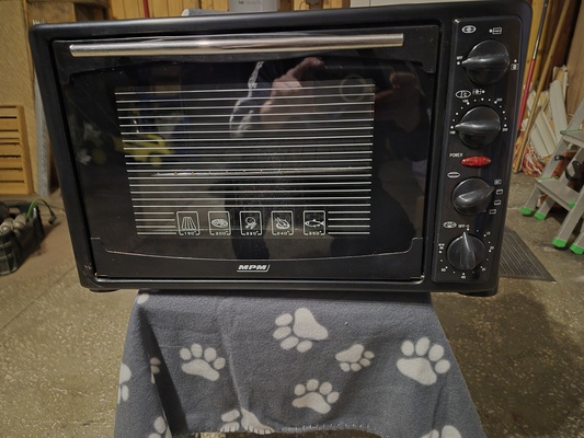 Elbląg Sprzedam przenośny piekarnik w bardzo dobrym stanie.
Wymiary 55 cm długość, 33 cm szerokość 30 cm wysokość.