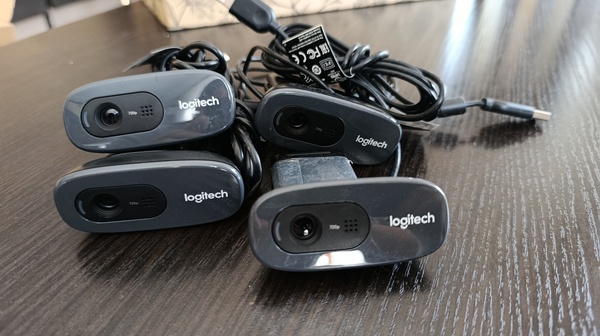 Elbląg Sprzedam Kamerki komputerowe Logitech 4szt. 3szt nowe, tyle że bez opakowania. Cena 30zł/szt/ 100zł wszystkie.