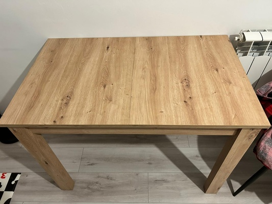 Elbląg Stół rozkładany do jadalni w kolorze dąb sonoma. Solidny, jak nowy bez uszkodzeń.