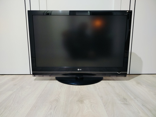 Elbląg Sprzedam telewizor LG 42 cale. Model 42LG7000.W pełni sprawny.
