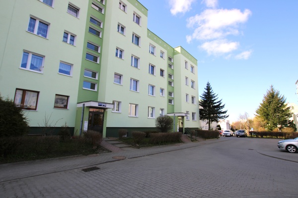 Elbląg NIERUCHOMOŚCI ANNA KRASZEWSKA Mieszkanie dwupokojowe na parterze na osiedlu, ,Nad Jarem ul.