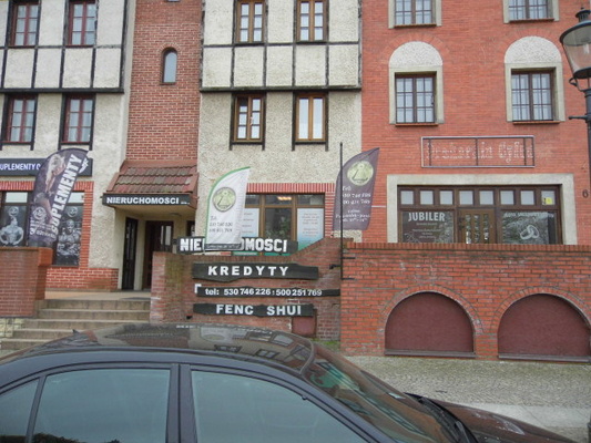 Elbląg BIURO NIERUCHOMOŚCI SZULC& SZULCPoszukuję 2 osoby do pracy w biurze nieruchomości. Zadania : wyszukiwanie