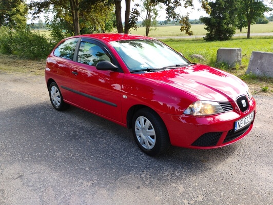 Elbląg Sprzedam Seat Ibiza III z 11.2007 r. 
-3-drzwiowy. 
-Silnik 1.2  benzyna
-opony wielosezonowe 
Jestem pierwszym