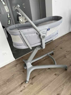 Elbląg Sprzedam Chicco Baby Hug 4w1,stan bardzo dobry. 
Gratis dorzucam materac Rucken oraz karuzelę widoczną na