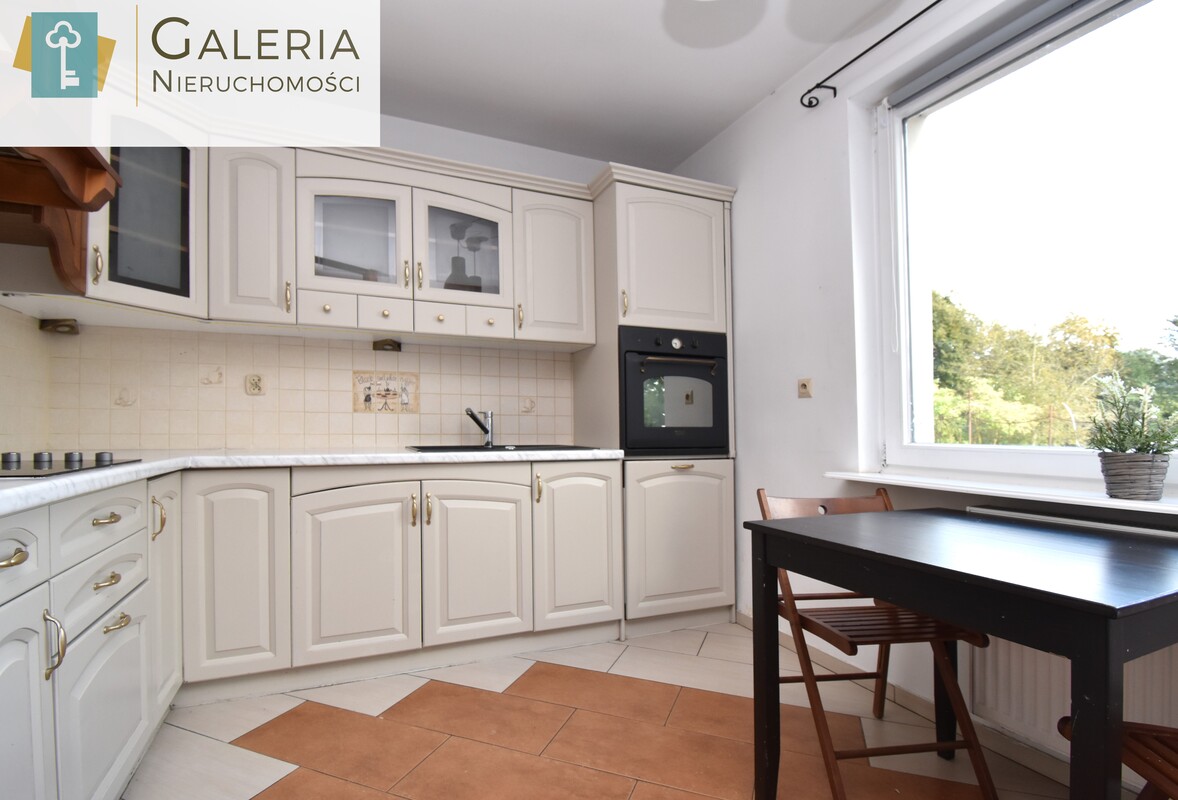 Elbląg GALERIA NIERUCHOMOŚCIZ pasji i miłości do nieruchomościNa sprzedaż: Czteropokojowy dom w zabudowie szeregowej