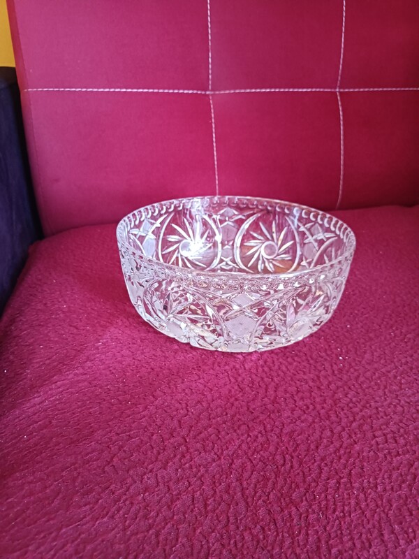 Elbląg Sprzedam kryształowe talerze, misy i koszyki. Cena 50 zł. szt.