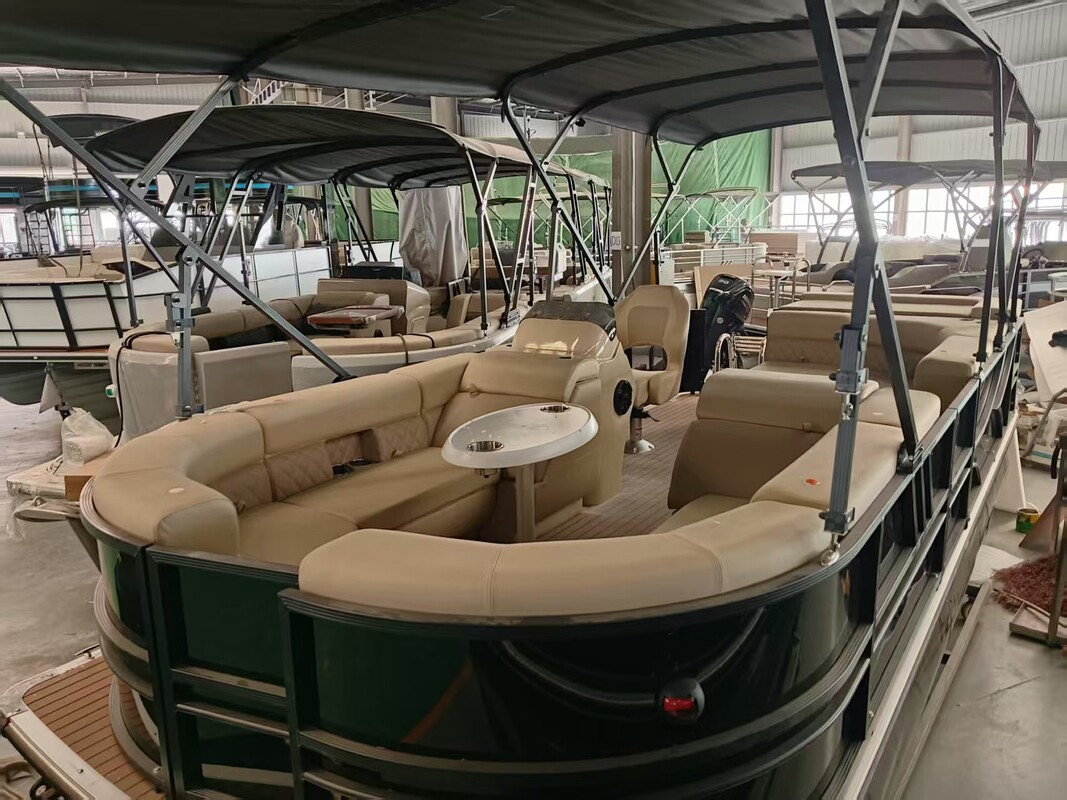 Elbląg Na sprzedaż nowoczesny jacht Allhouse 19FT-bez silnika