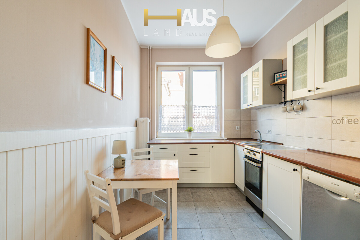 Elbląg DZIEŃ OTWARTY 20.02.2026r (PIĄTEK)ELBLĄG UL.1 MAJA CENTRUM MIASTA 2 POKOJE, OSOBNA KUCHNIAPOWIERZCHNIA