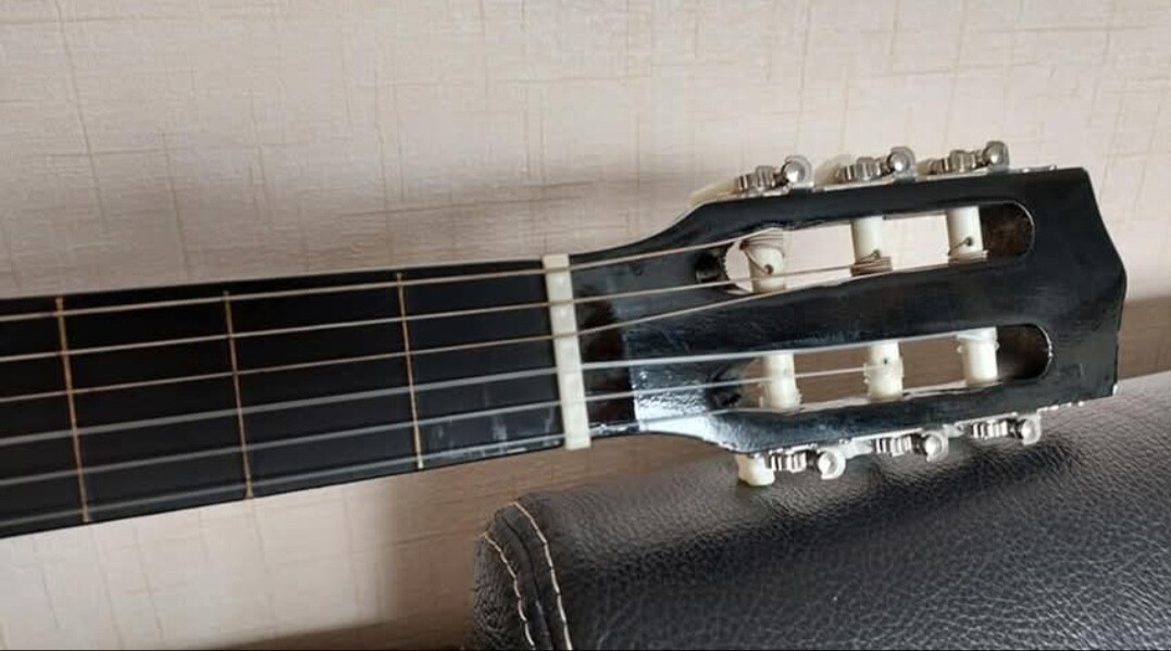Elbląg Sprzedam gitarę klasyczną. Lakierowana, używana sporadycznie, bardzo zadbana. Szczerze polecam!